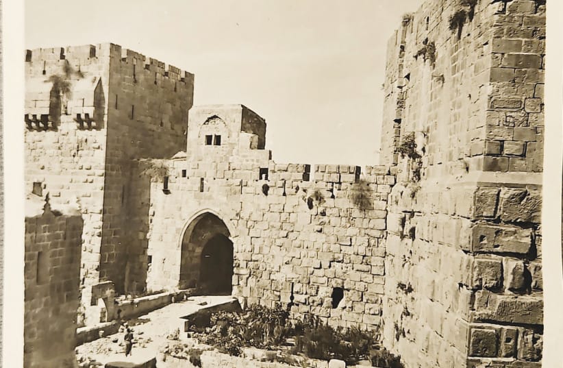 The original front gate entrance of the Tower of David, taken by A.O. Freedman, c.1920-1922.
