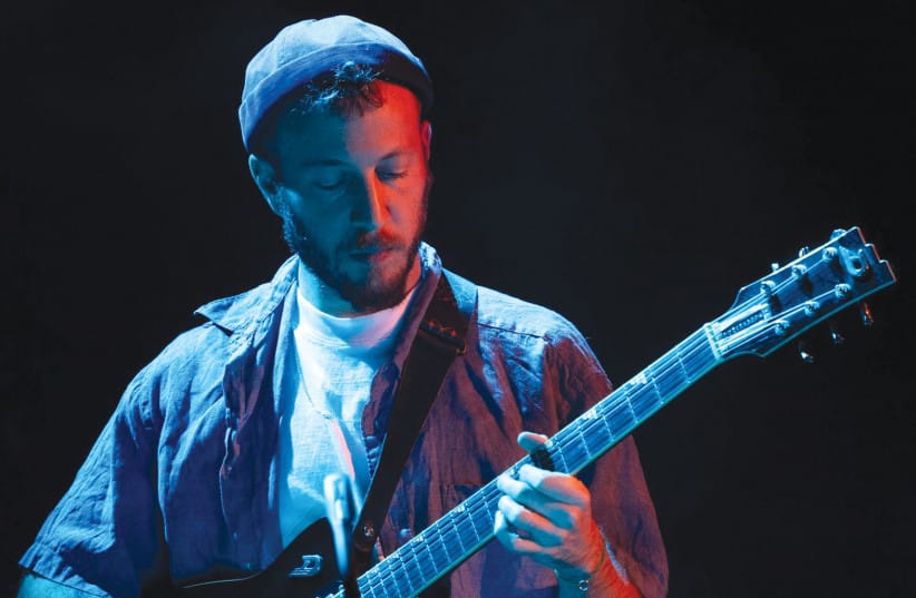Yonatan Albalak fronts a tribute to his late songwriter mother Tzruya Lahav, along with his actor brother Yosef.