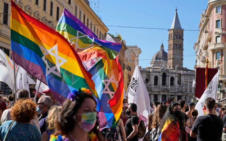 Jewish LGBTQ group reaches deal to march in Rome Pride after float banned over Gaza - EUROPE SAYS