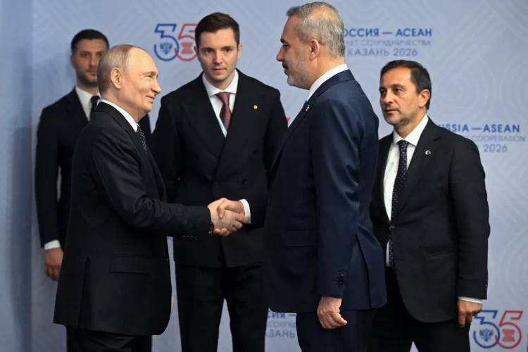 President Vladimir Putin says Russia and Turkey enjoy friendly and steadily expanding relations, highlighting the role of President Recep Tayyip Erdoğan in strengthening bilateral ties (Photo credit: AA)