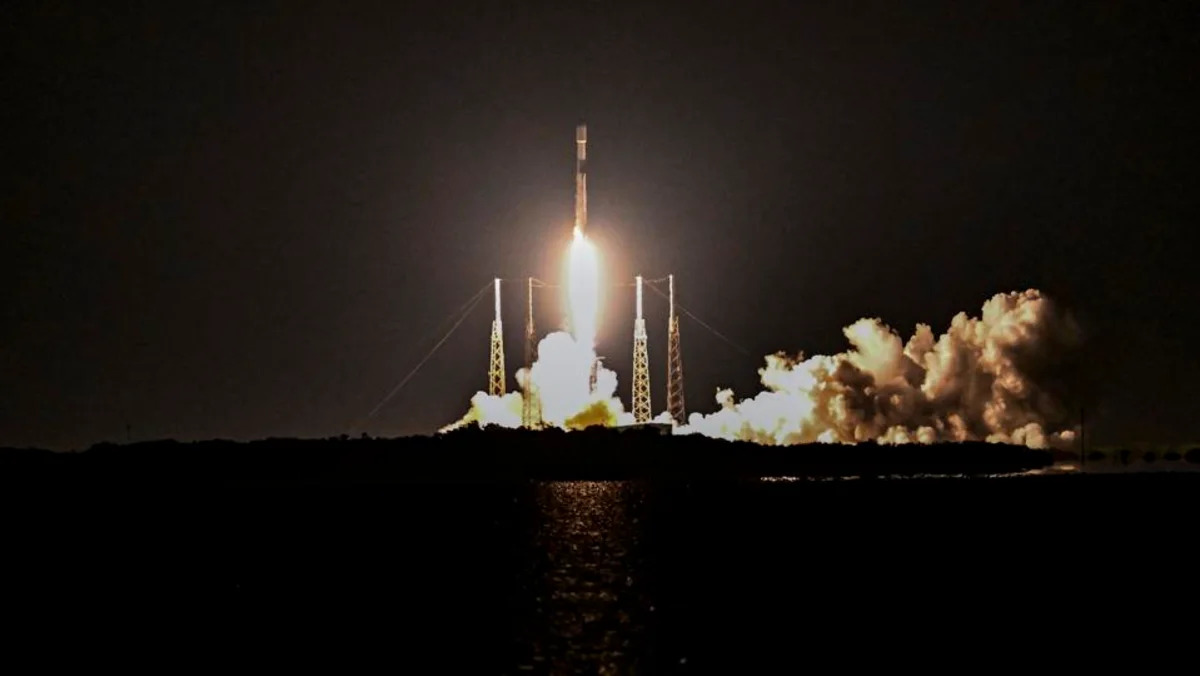 SpaceX Could Acquire T-Mobile As It Expands Into Wireless, Analyst Says