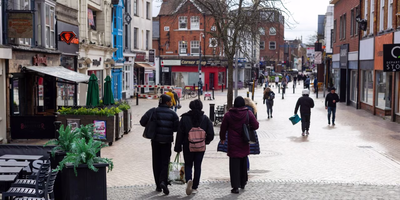 U.K. Inflation Remains Unexpectedly Flat Ahead of Bank of England Meeting