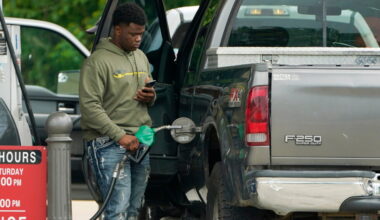 US consumers alter spending habits as gas prices tax their budgets