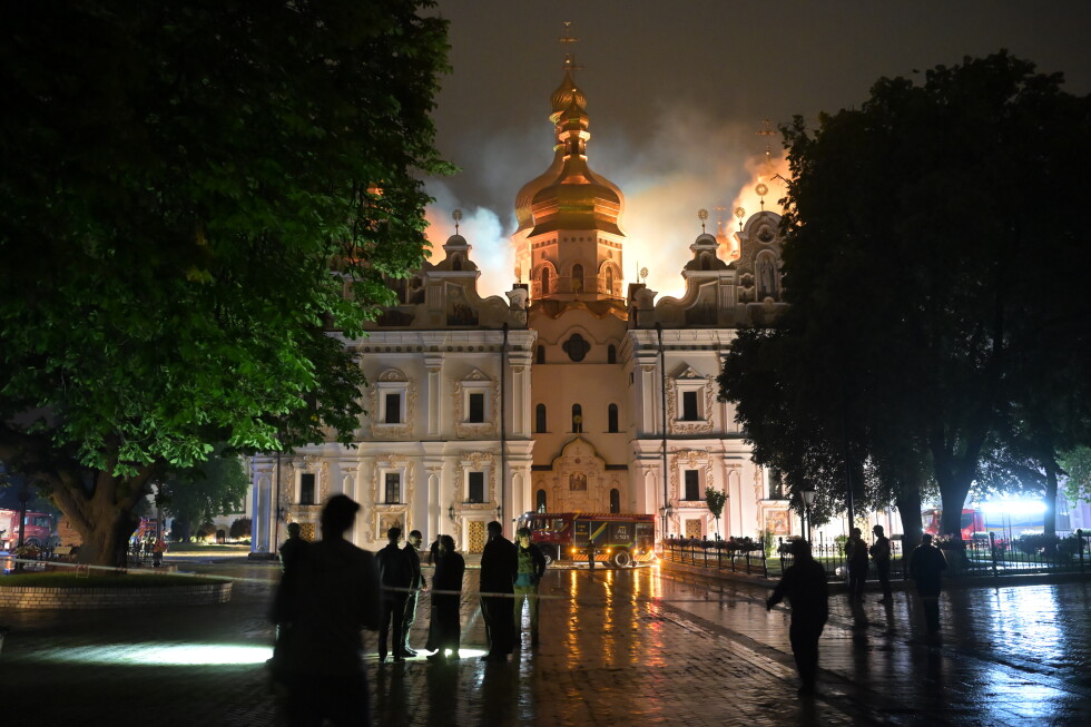 Russian attack sets fire to Kyiv religious site and kills 5 in Kharkiv