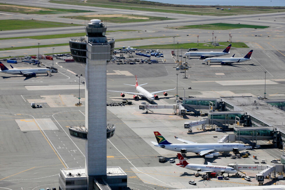 JetBlue pilot reports drone strike near JFK airport