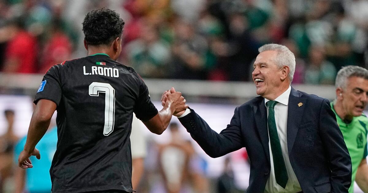 Mexico coach Javier Aguirre answers critics by advancing