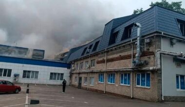 Ukrainian drones set a Moscow refinery ablaze in attack
