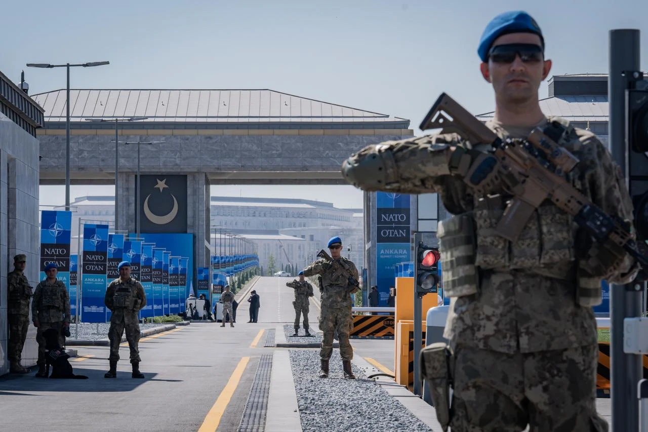 Soldiers stand guard at Ay Yildiz Joint Headquarters, which brings together the General Staff and the Army, Navy, and Air Force commands under one roof, in Ankara, Türkiye, July 2, 2026. (AA Photo)
