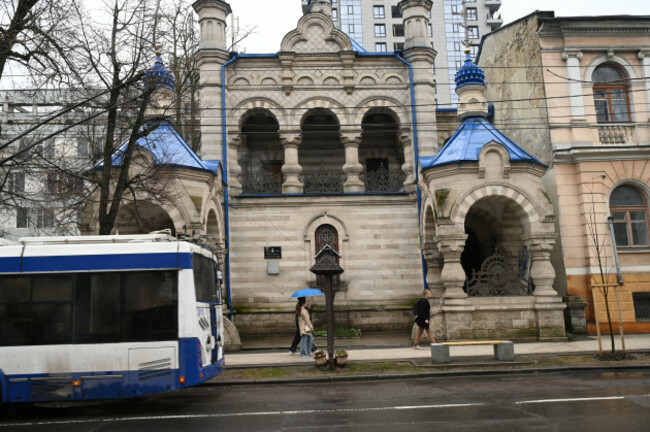 blue shades of chisinau