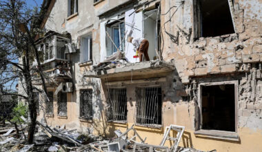Mutual strikes between Russia and Ukraine cause damage, casualties