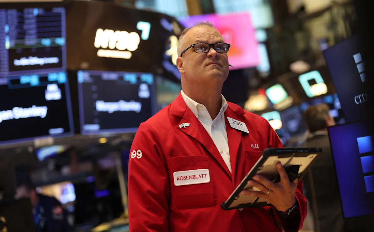 Stock market today: Dow, S&P 500, Nasdaq seesaw as semiconductor stocks sell off