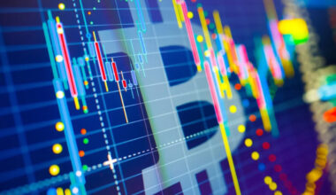 Bitcoin, Ethereum, XRP, Dogecoin Plummet Even as SEC Chair Paul Atkins Sees Crypto Bill Advancing: Analyst Says BTC's Big Move 'Just Around the Corner'