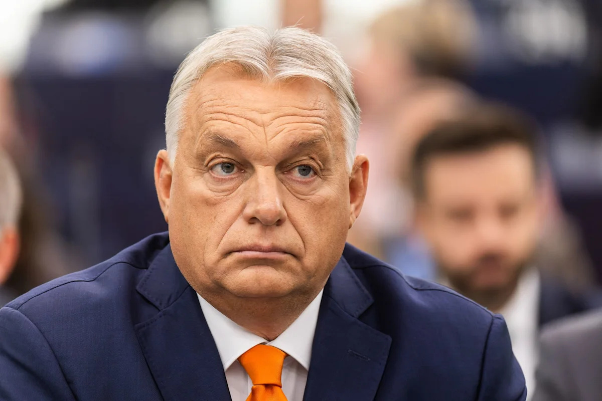 Orbán calls for 'resistance' in speech to supporters in Romania
