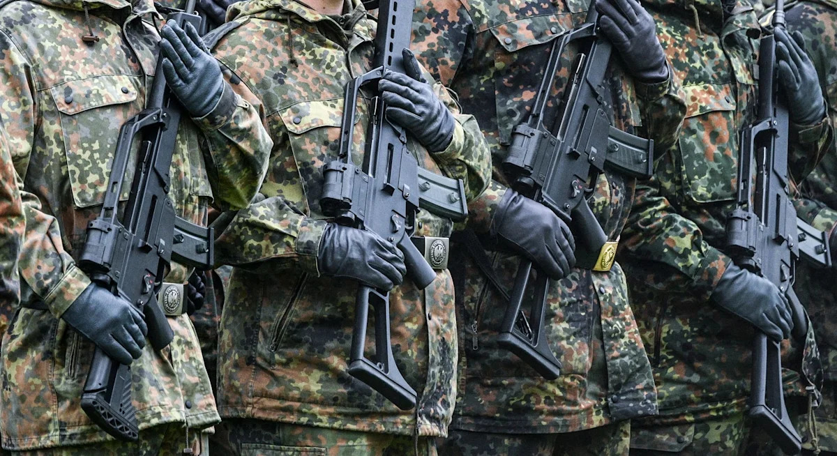 German applications for military service refusal rise