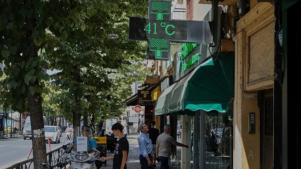 Europe's heatwaves are fuelling infectious diseases, health agency warns