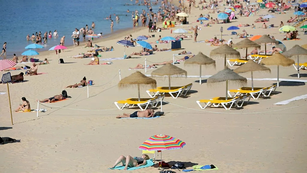 Holidays in Portugal? New map brings peace to the beaches