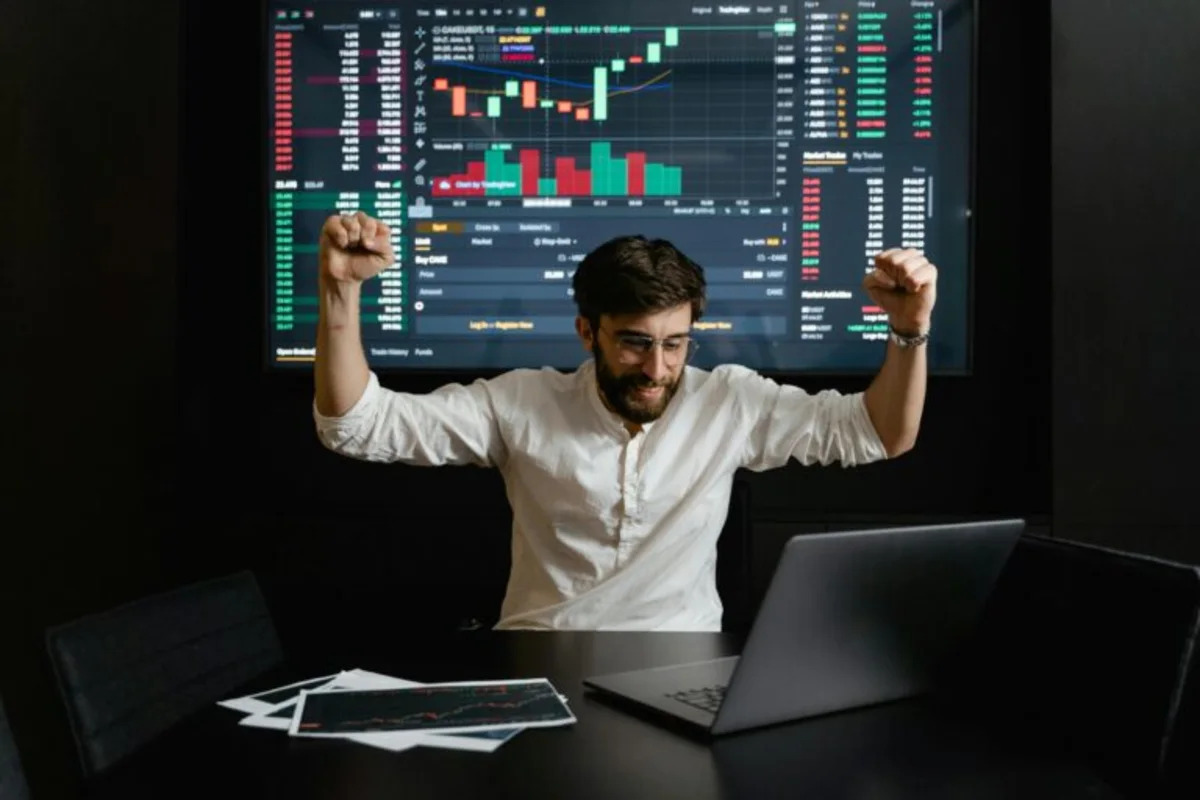 Venture Global (VG) Soars as Geopolitical Tensions Fuel Natural Gas Rally