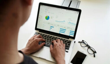 Retail Investors’ Verdict: Micron Technology (MU) is Better Than Space (SPCX)