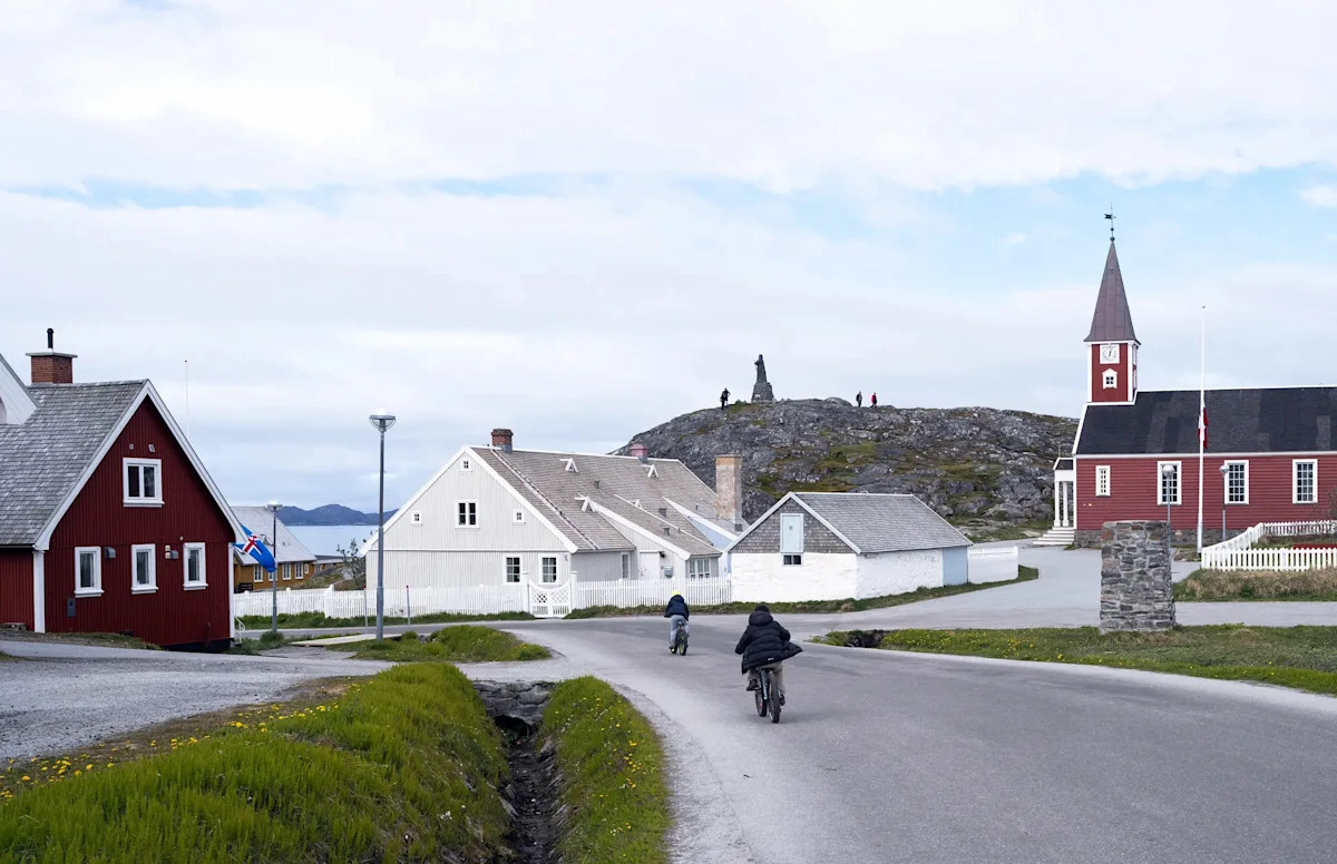 Trump eyes new leverage in the hopes of advancing his Greenland crusade