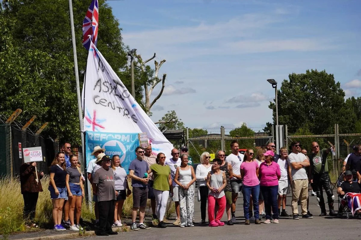 Hypocrisy revealed over Home Office MOD Bicester asylum seeker housing plans