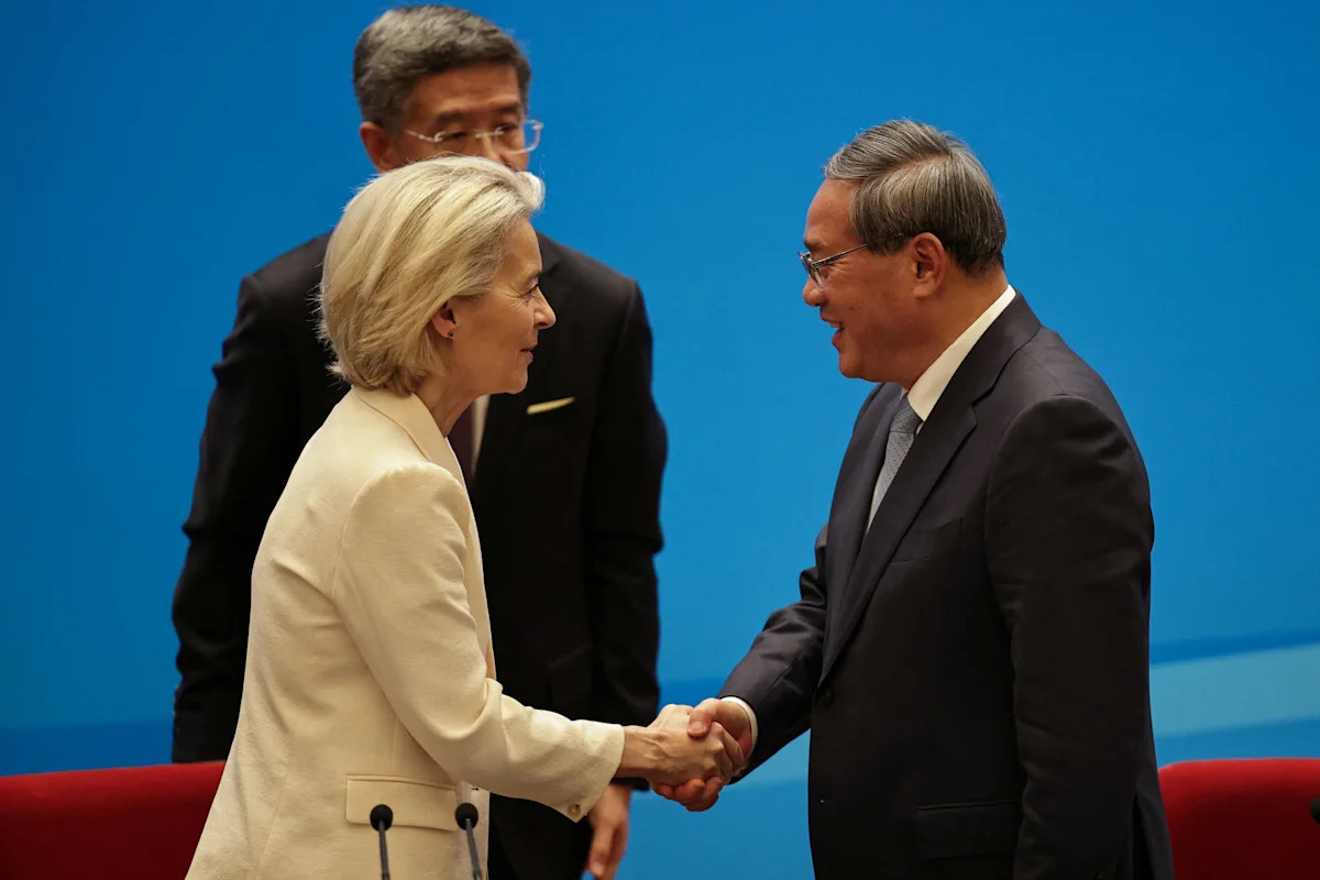 EU, China agree October deadline for trade negotiations