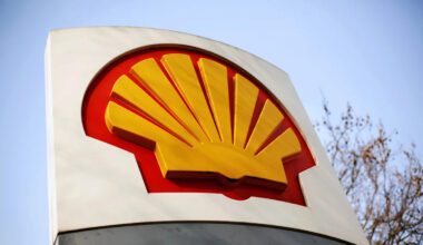 Shell sees boost from oil price spike amid Iran war, but gas production hit