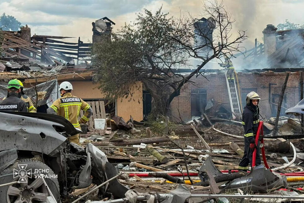 Russian ballistic strike kills 10 in Ukraine after Zelenskyy hosts Patriot missile systems meeting