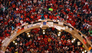Wisconsin’s appeals court overturns ruling striking down anti-union law
