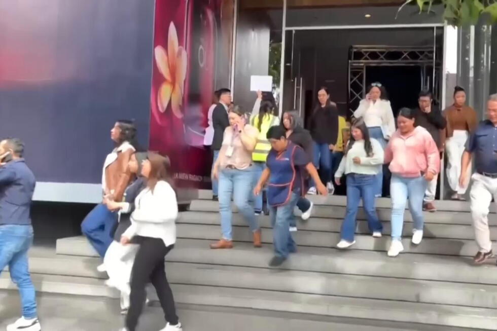 Strong 7.3 earthquake shakes Mexico coast near Guatemala border