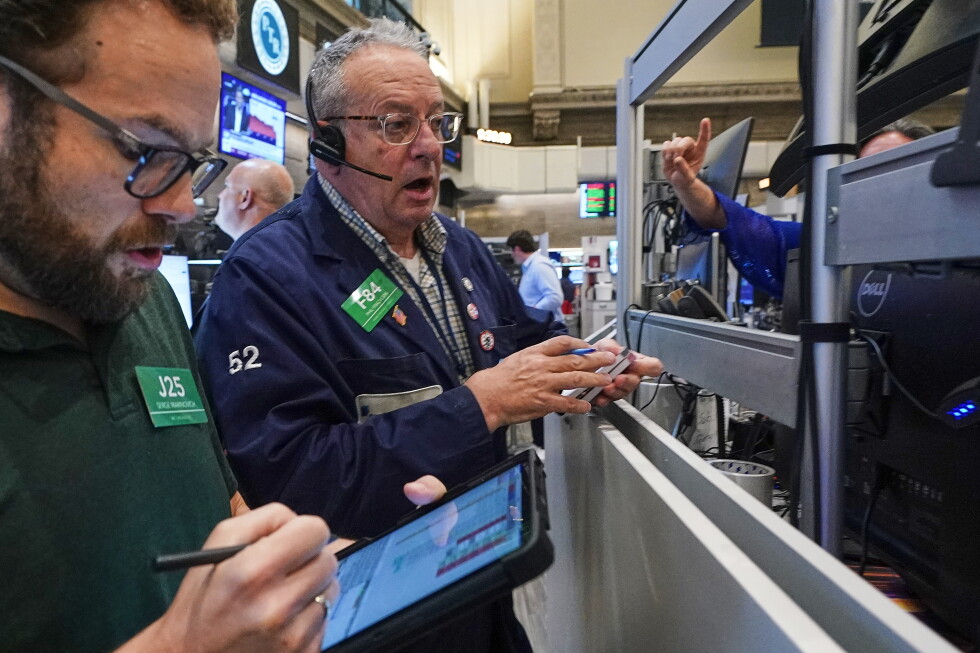 World shares are mixed as stocks slump in Japan and South Korea in latest tech sell-off