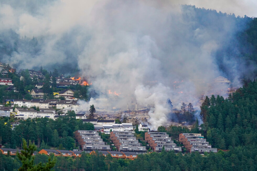 Massive residential fire in Norway destroys over 100 homes