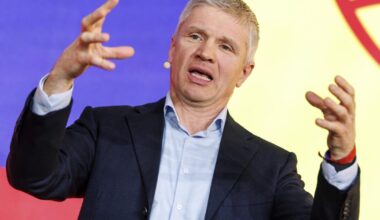 Climate change adds to list of uninsurable assets, Allianz executive says