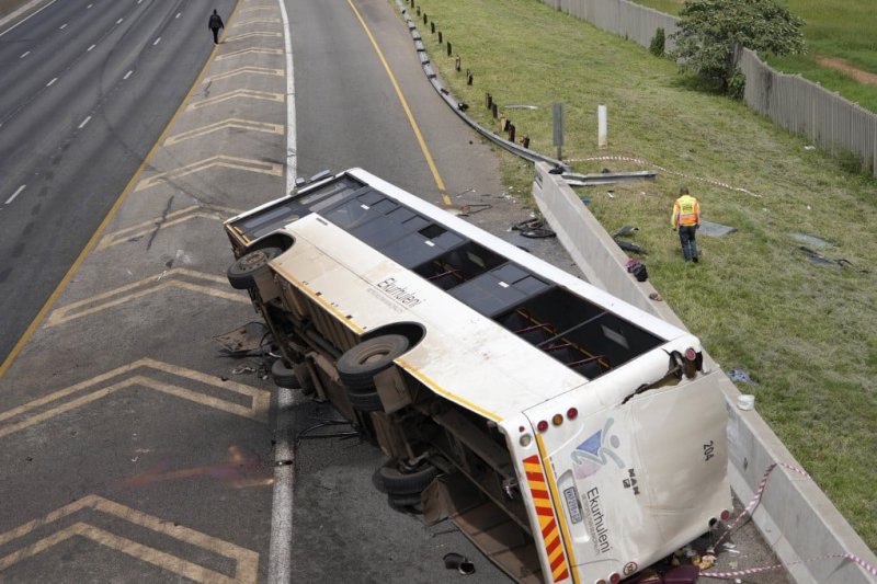 Several seriously injured after bus overturns on Norway’s E6
