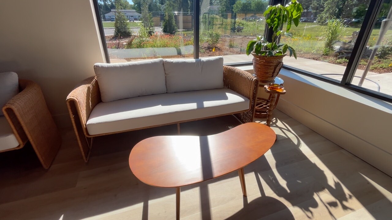 Indoor consumption lounge.jpg