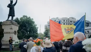 On 27 August, Moldova celebrates its independence day. This year, a military parade, the visit of Zelensky and a flower ceremony was organised. Source: Ramin Mazur.