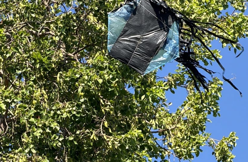 Kite launched from Gaza found in Nahal Oz.
