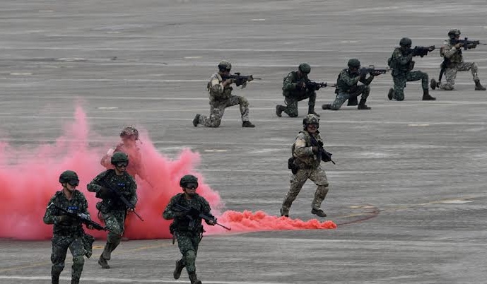 Taiwanese military in defence drill