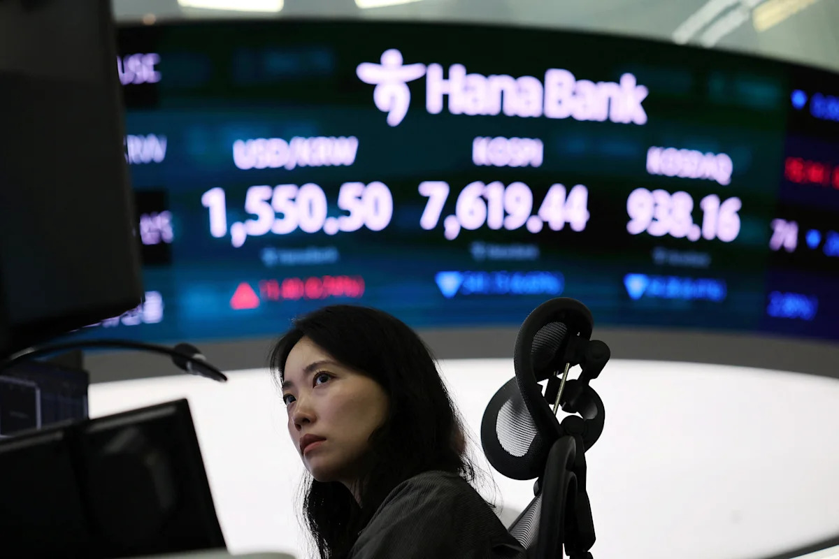 Stock market today: Dow, S&P 500, Nasdaq fall as chip stocks sell off, bond yields remain high
