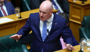 New Zealand’s decision to recognise a new official language draws sharp criticism: ‘Embarrassing waste of time’