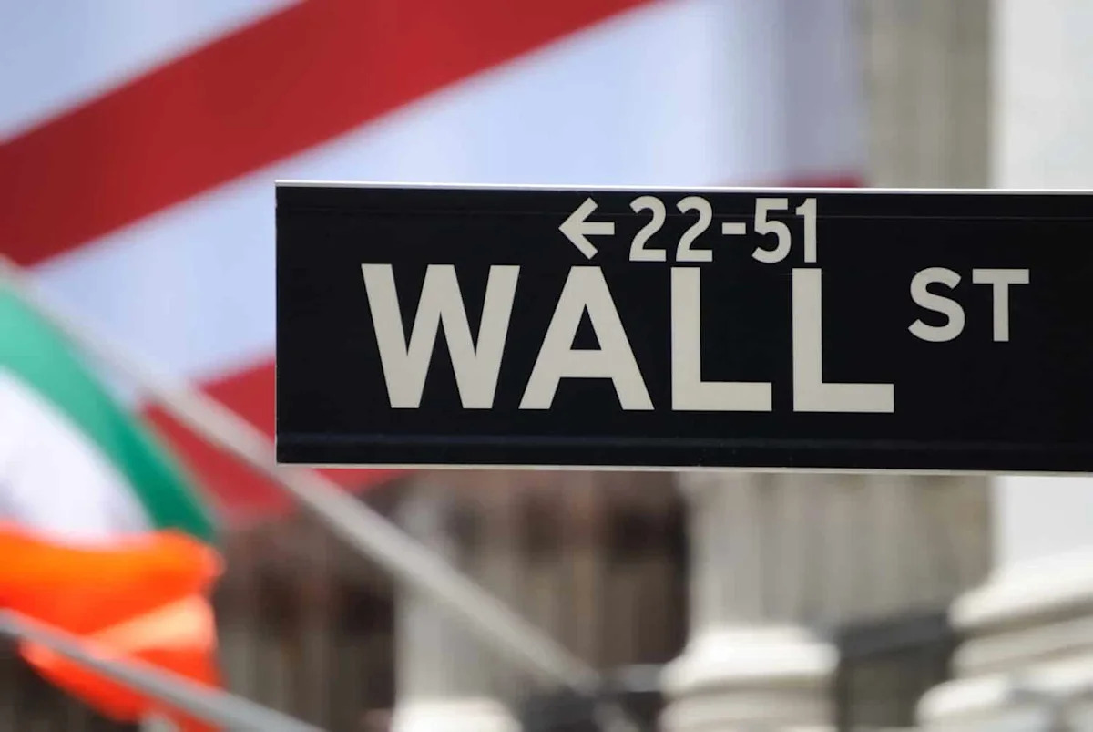 Here Are Friday’s Top Wall Street Analyst Research Calls: Baozun, Commerce Bancshares, Element Solutions, Evolution Petroleum, Petrobras, Rythm Pharmaceuticals, Terawulf, UMB Financial, Workday, and More