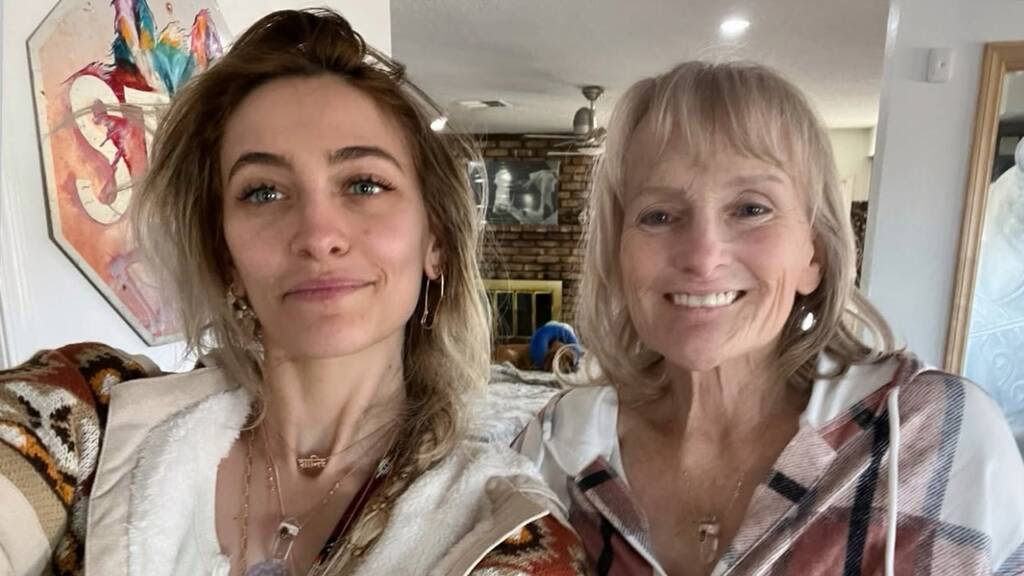 Paris Jackson Details Reuniting With Mom Debbie Rowe At Age 15: ‘We’re Very Similar’