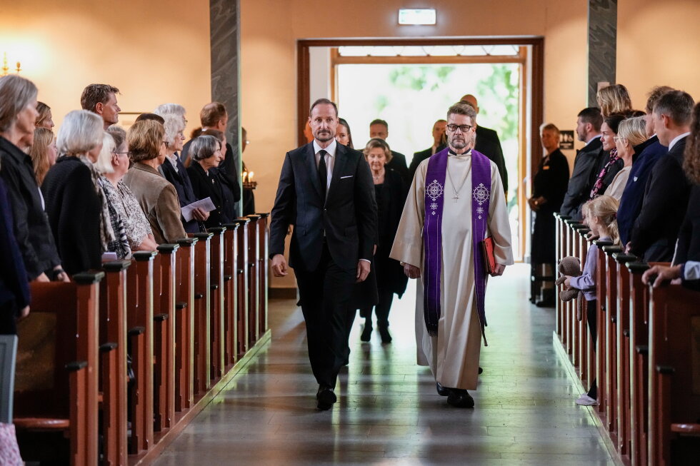 Norwegians gather in cathedrals for King Harald V memorial services