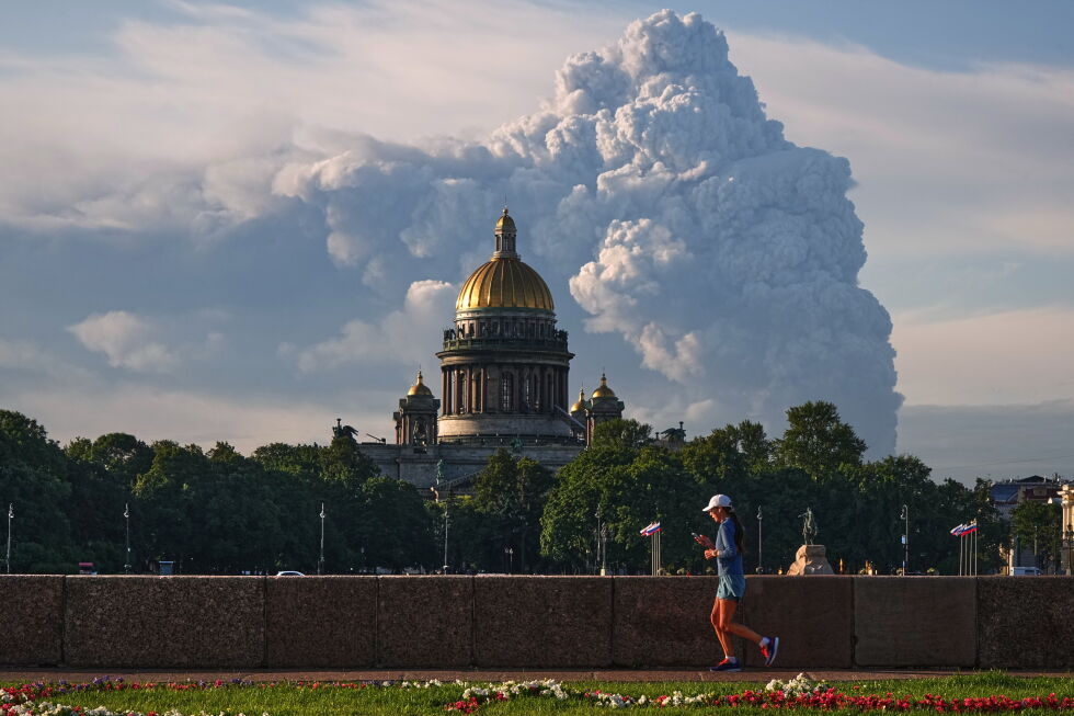 Ukraine delivers blows to Russia's economy and morale by attacking online retailer