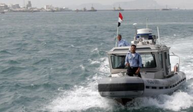 Somali pirates hijack oil tanker off Yemen in latest attack