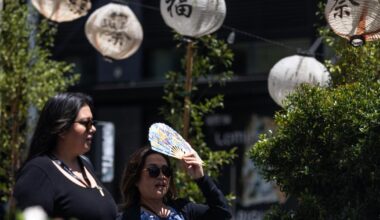 Western U.S. heat wave brings record temps, wildfire evacuations