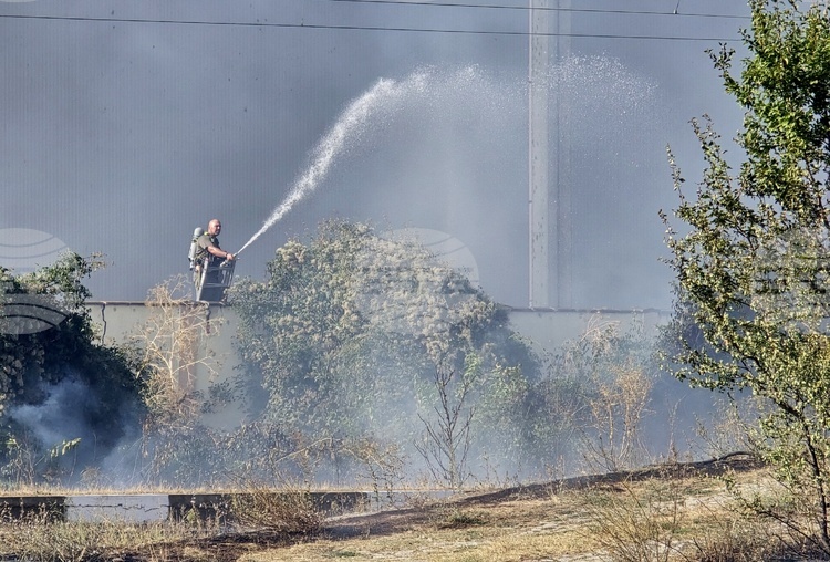 BTA :: Fire Breaks Out at Sahrane Railway Station in Central Bulgaria, Train Services Suspended