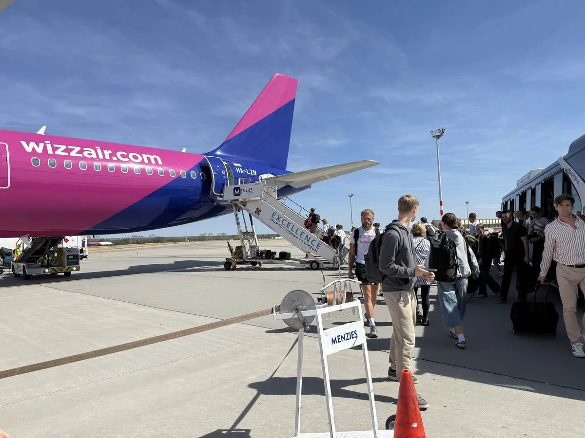 Replacement Wizz Air plane