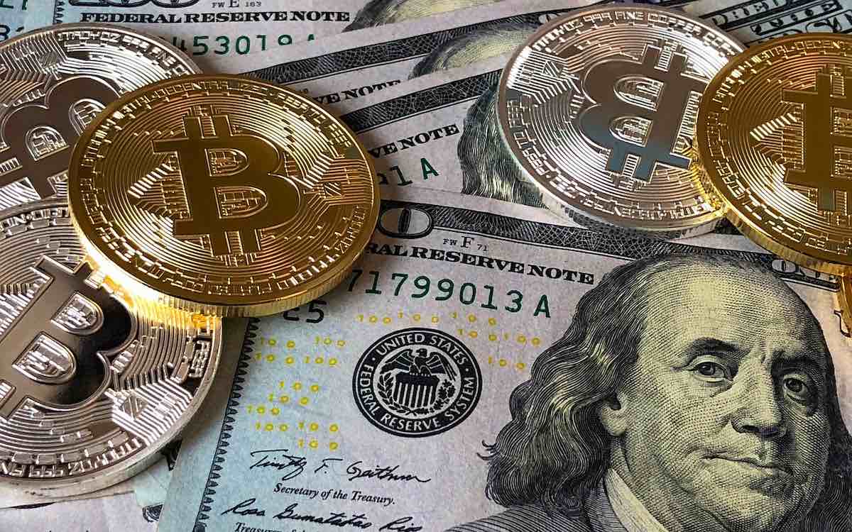 Bitcoin Price Prediction 2030: What Wall Street and Major Crypto Analysts Forecast