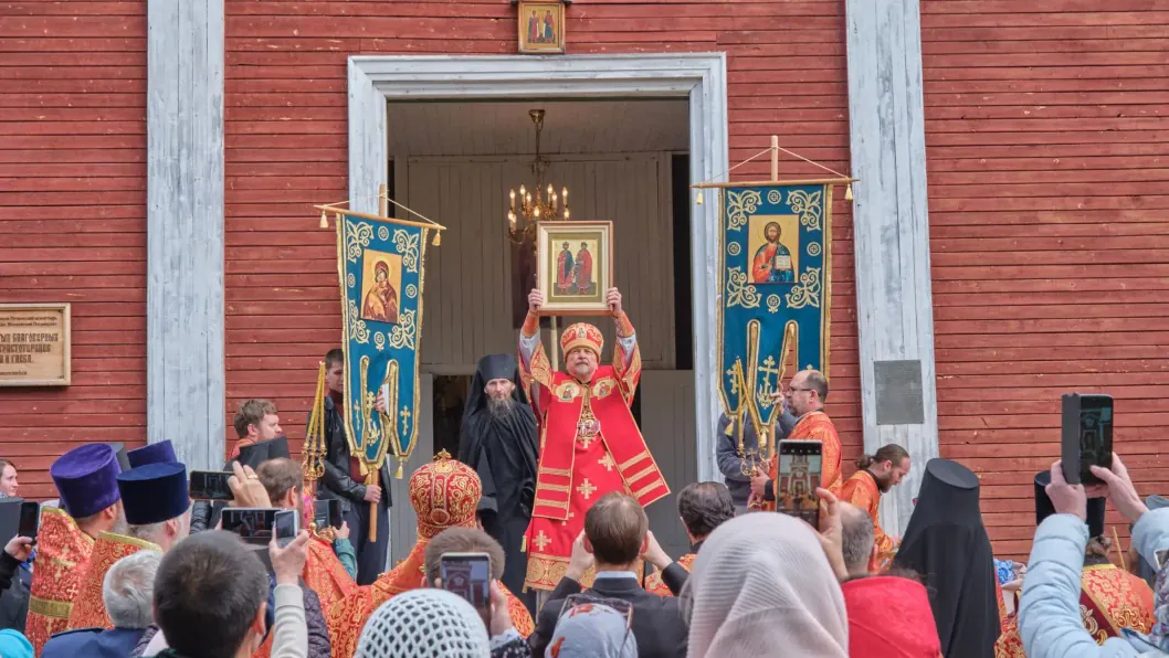 Russia’s Pro-War Church Leader Brings Military Priests and Russian War Veterans to Norway’s Border