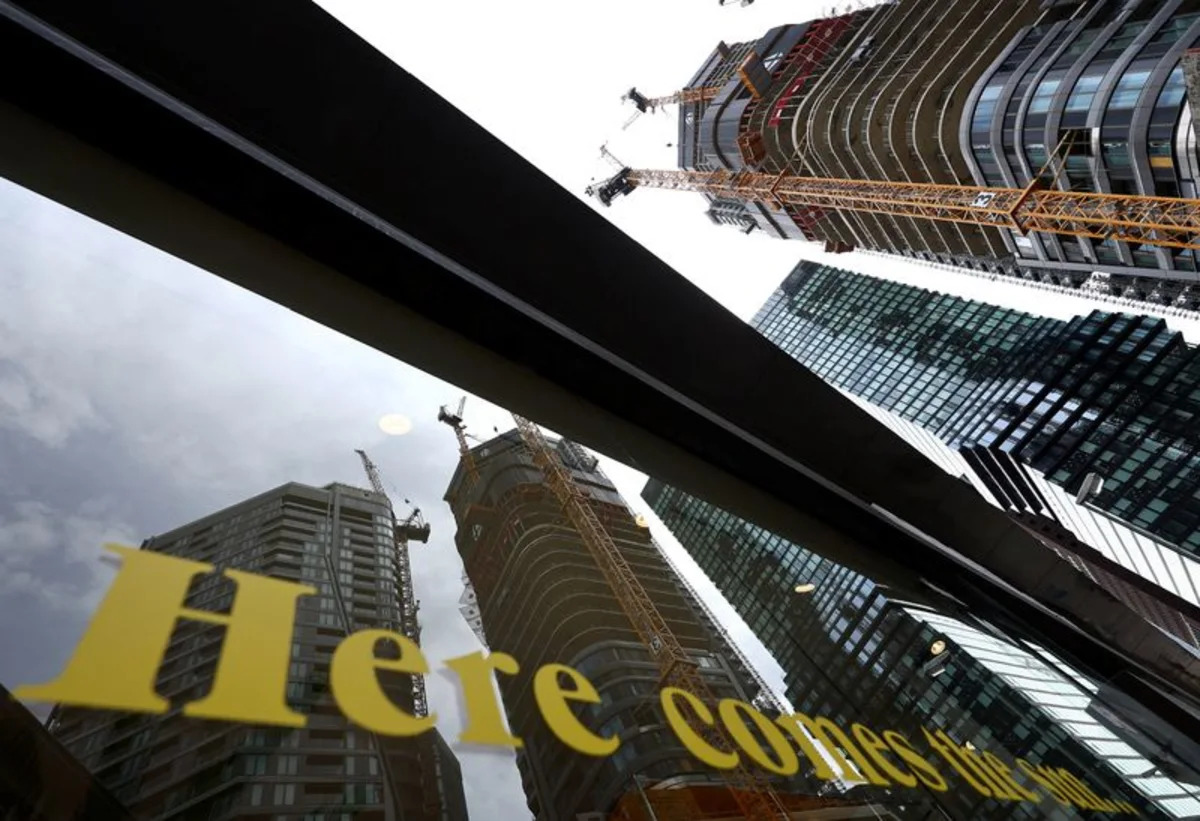 DIW raises German economic growth forecasts as exports beat expectations